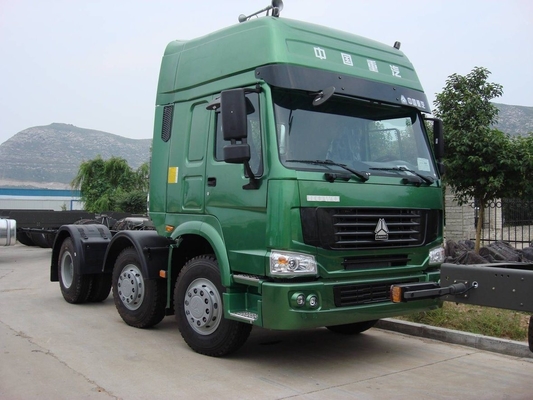 Tubeless banden ontwerp gebruikt Sinotruk HOWO 371 Truck Head Tractor Dump Truck met korting