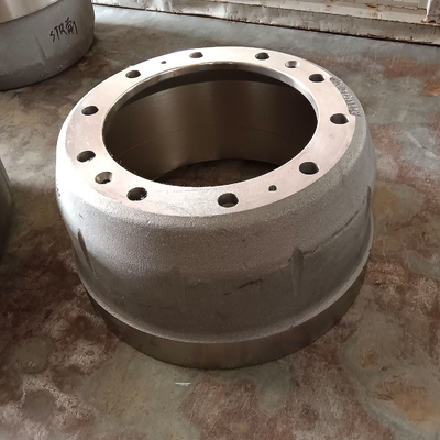 Elektrisch systeemonderdelen Sinotruk HOWO Truck Front Brake Drum AZ9112440001 met wiel
