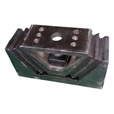 Deeltjes van het stuur van wielen Sinotruk HOWO Truck Engine Bracket Rubber Mounting Az9725590031