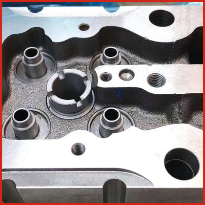 Sinotruk HOWO Cylinder Head Assembly Contact voor verzendkosten en levertijden