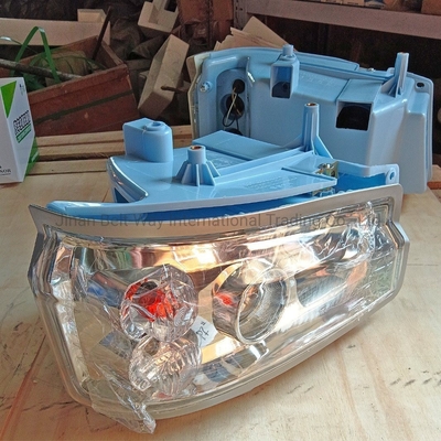 Voersysteem Onderdelen Wiel voor Sinotruk HOWO Shacman Truck Cab Hoofdlamp Wg9716720002