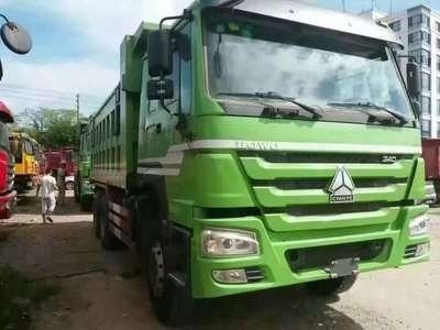 Radial banden ontwerp Sinotruck HOWO 6X4 dumptruck voor uw behoeften