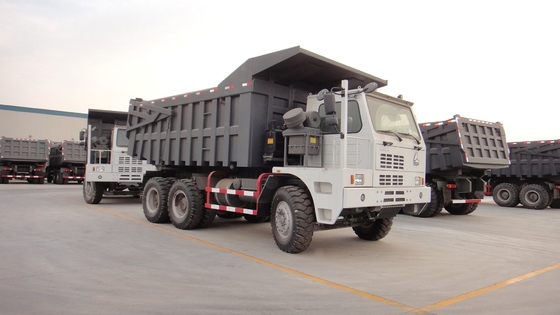 Radial banden ontwerp Sinotruk 6X4 RC Truck Tipper 60ton Dump Truck De perfecte oplossing
