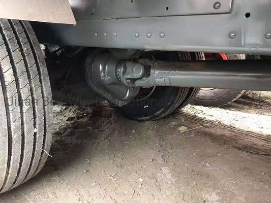 Shacman HOWO Gebruikte vrachtwagen Dieselmotor Euro2 Tipper/Dumper/Tipping Truck met zitplaatsen ≤5