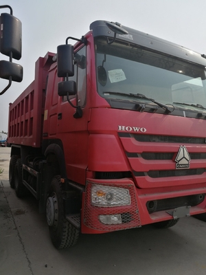 Sinotruk HOWO Dumptrucks Zware koppeltrucks 5800*2300*1500mm met verbruik