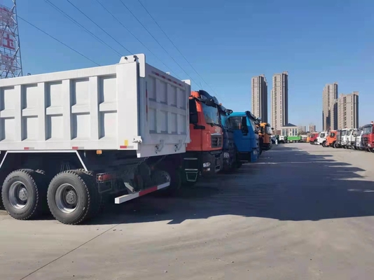 Dumping Type Front Lifting Style Dump Truck Tipper 6*4 8*4 voor uw behoeften