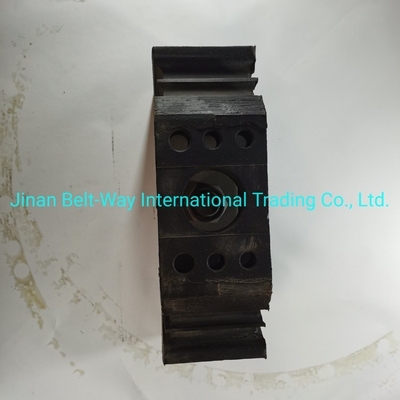 Sinotruk HOWO Truck Parts Achterste motor steun kussen met restitutiebeleid Wg9725593031