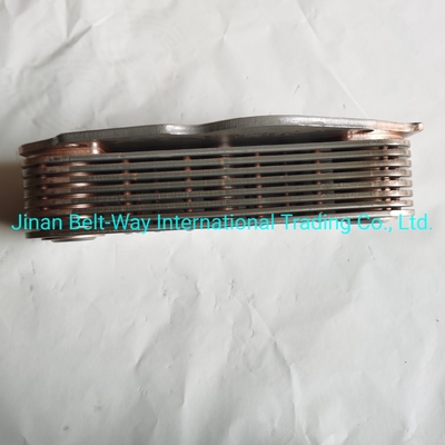 Sinotruk HOWO Truck Oil Cooler Vg1500010334 Component van het remsysteem in zwart